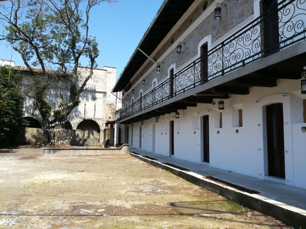 Hotel Atzalan Екстер'єр фото