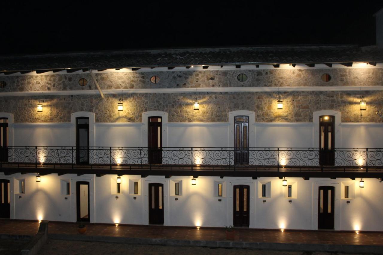 Hotel Atzalan Екстер'єр фото