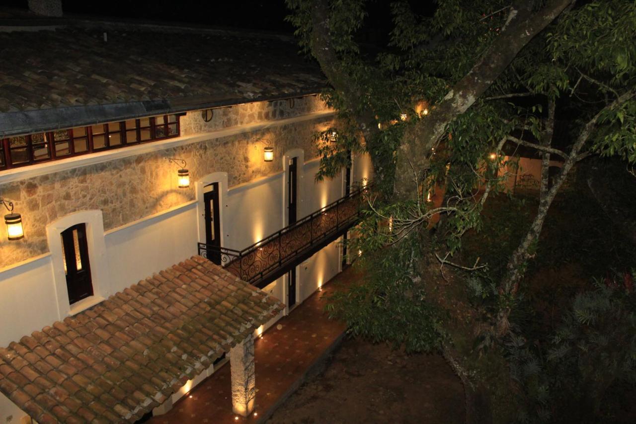 Hotel Atzalan Екстер'єр фото