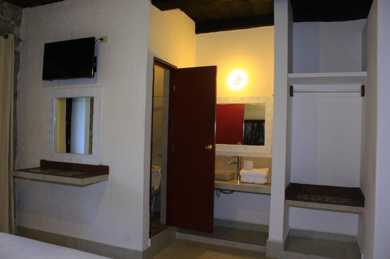 Hotel Atzalan Екстер'єр фото